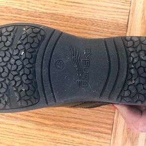 Dansko XP black patent shoes